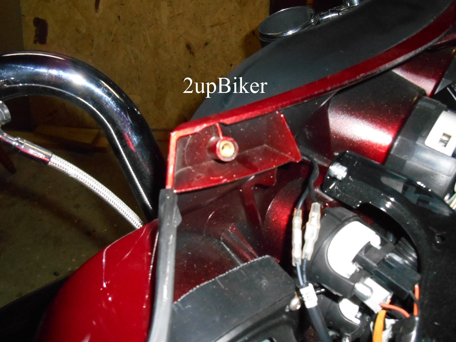 LocEzy - Harley-Davidson® Batwing Fairing Repair Kit - 6 Brass Inserts (Part# 16585-96) - HDsmallPARTS LLC - 6-Brass Inserts & Installation tool LocEzy.com